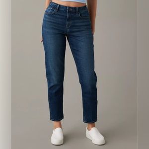 Women American Eagle Curvy Mom Jeans